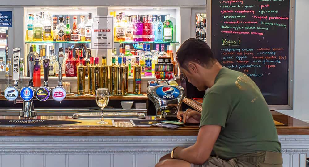 Bar